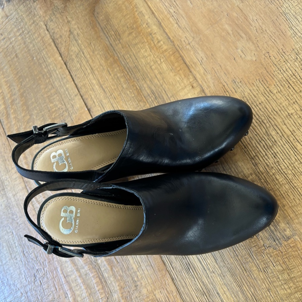 Gianni Bini Black Mules with Cut-Out Design